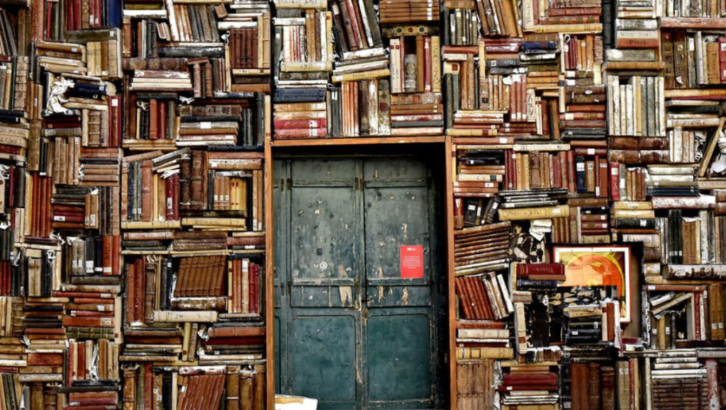 What do Medical Librarians tweet about? An extremely silly post.